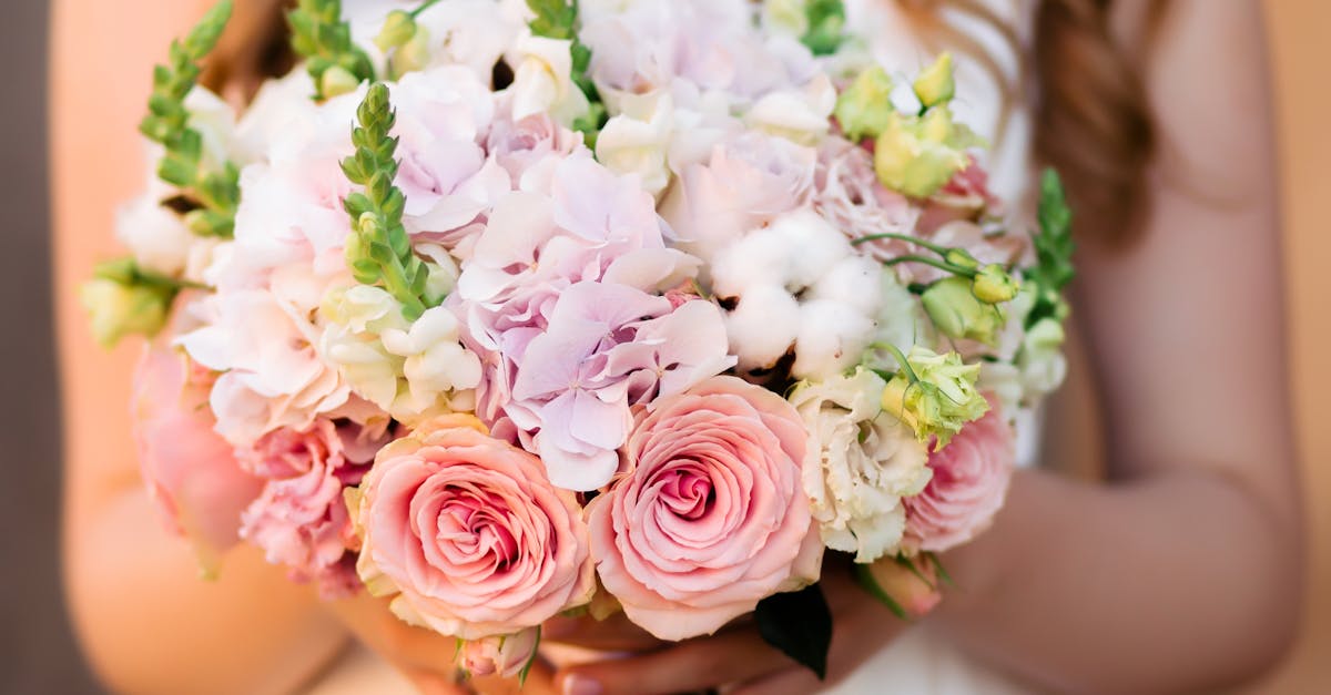 Timeless Autumn Floral Choices for Your Gold Coast Wedding
