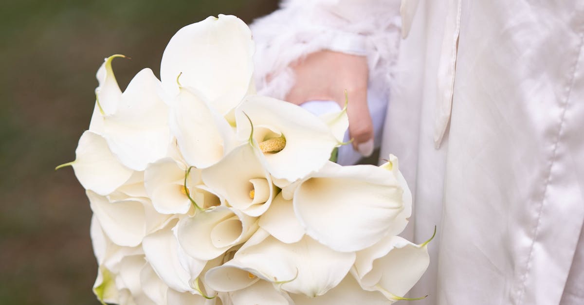 Unique Floral Combinations for Stylish Boutonnieres